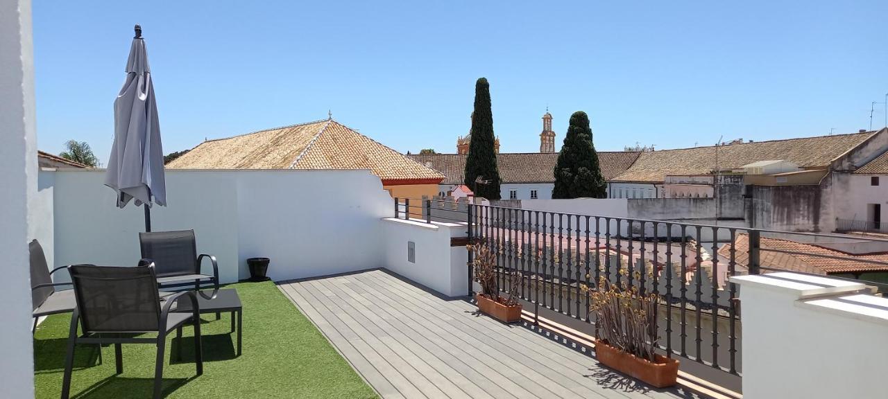 Casa Palacio La Casa Blanca Suites Seville Exterior photo